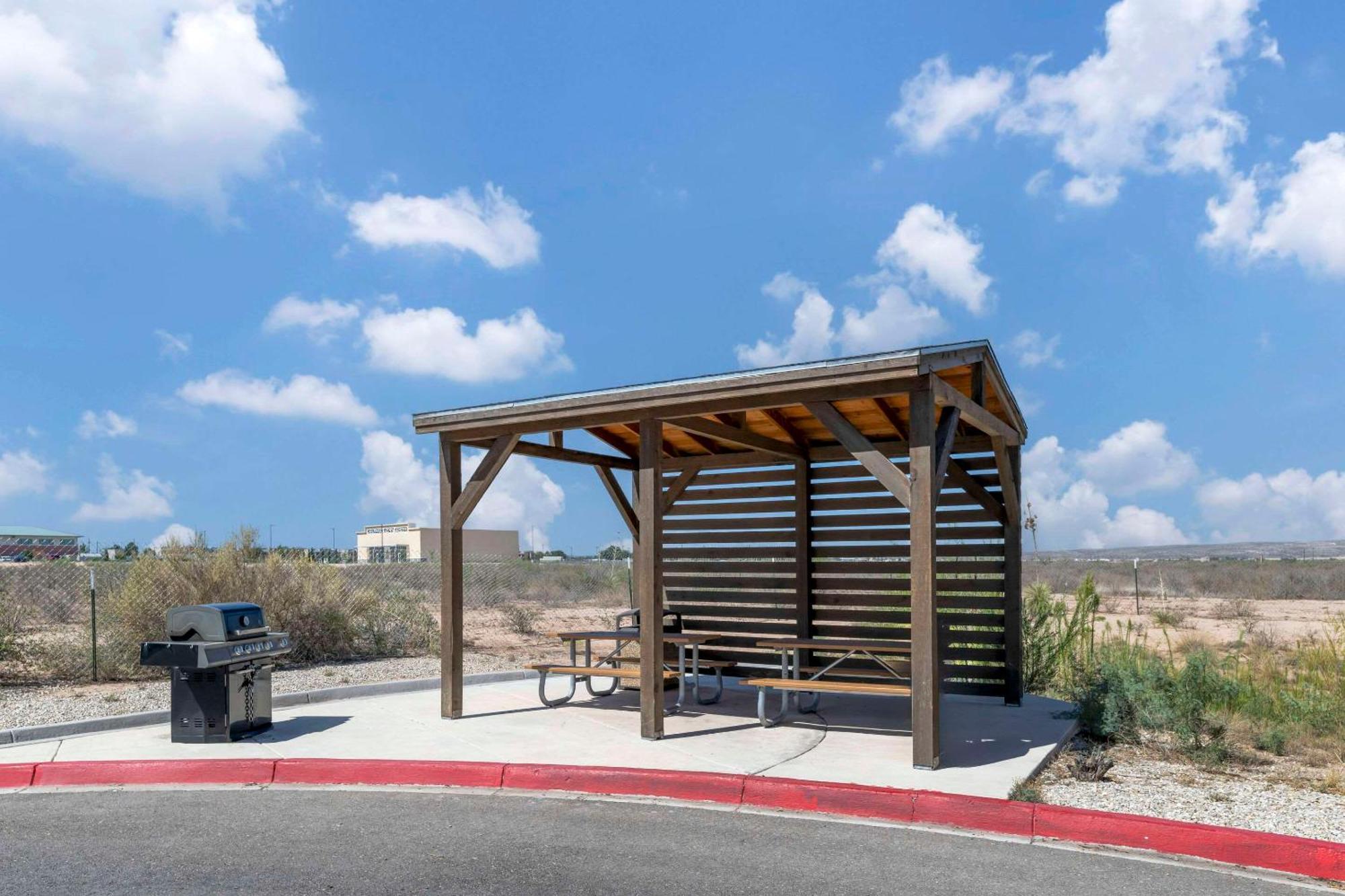 Sleep Inn & Suites Carlsbad Caverns Area Kültér fotó